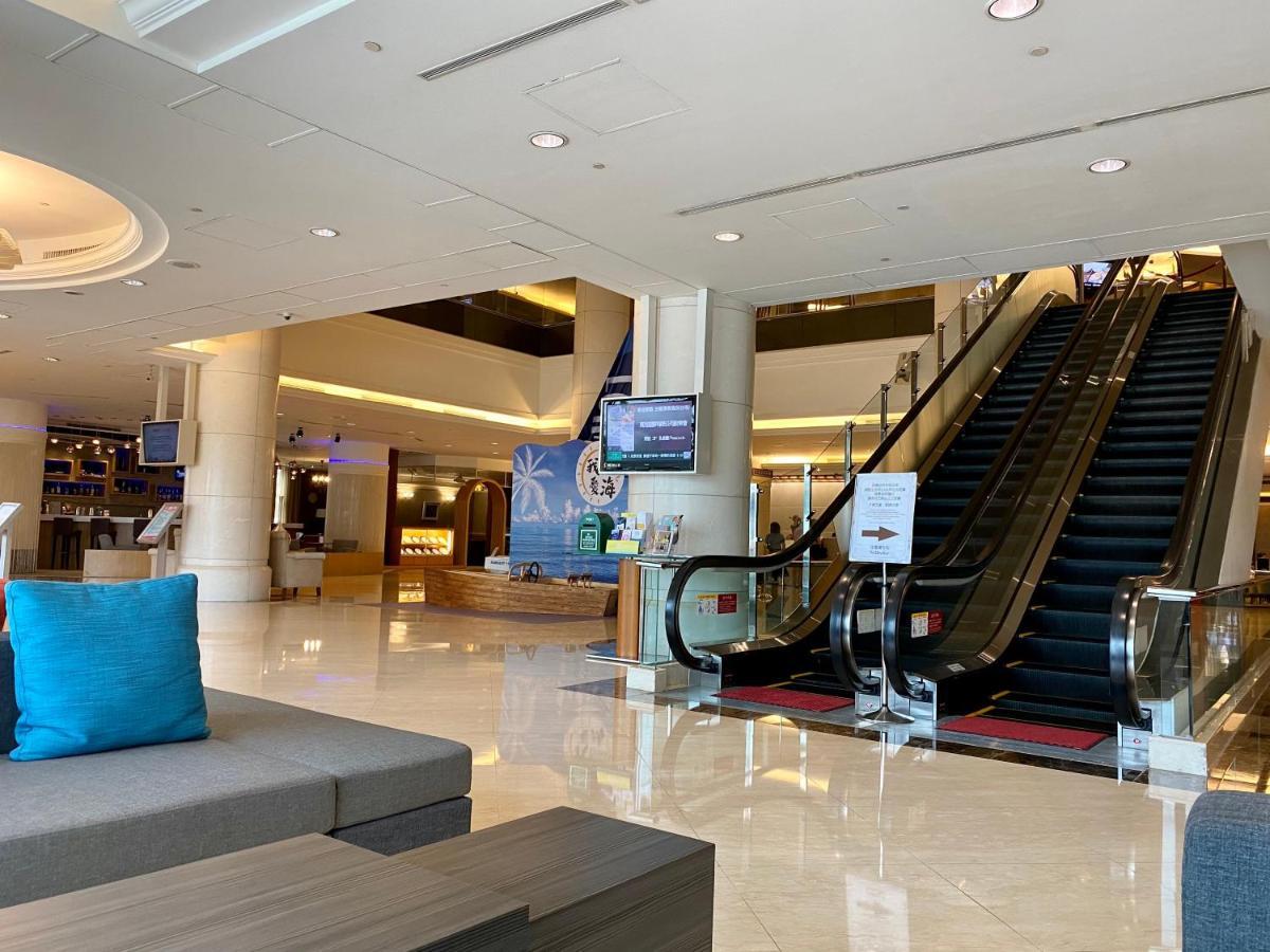 Evergreen Plaza Hotel - Tainan Exteriör bild The lobby of the hotel